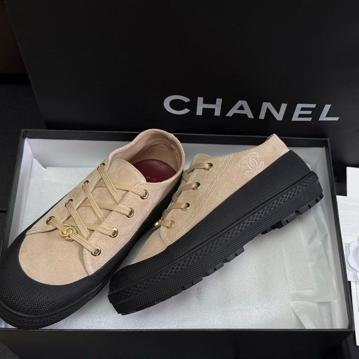CC 26s Lace-Up Sneakers Beige Suede 164802