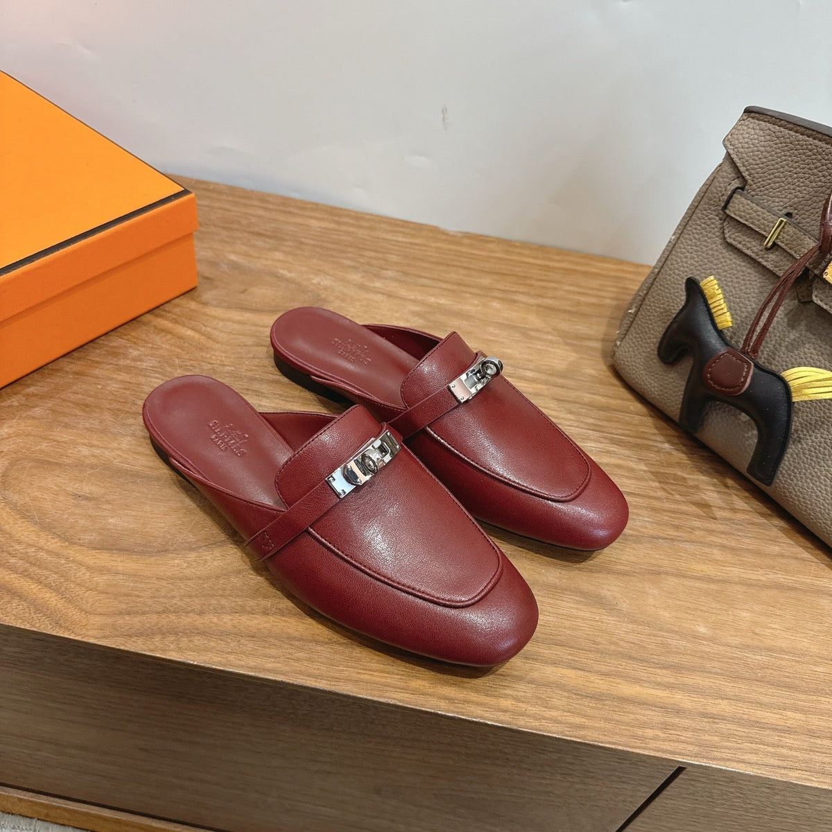 HM 26s Oz Mule Burgundy Red Calfskin Silver Hardware