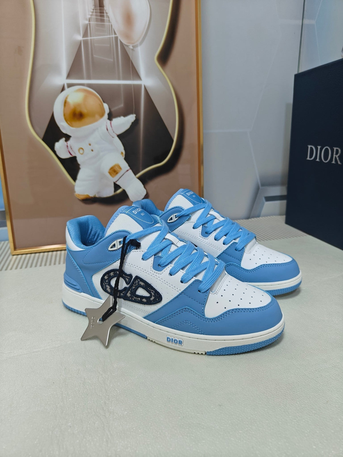 CD 26s Low Top Sneaker White Blue Calfskin 618492