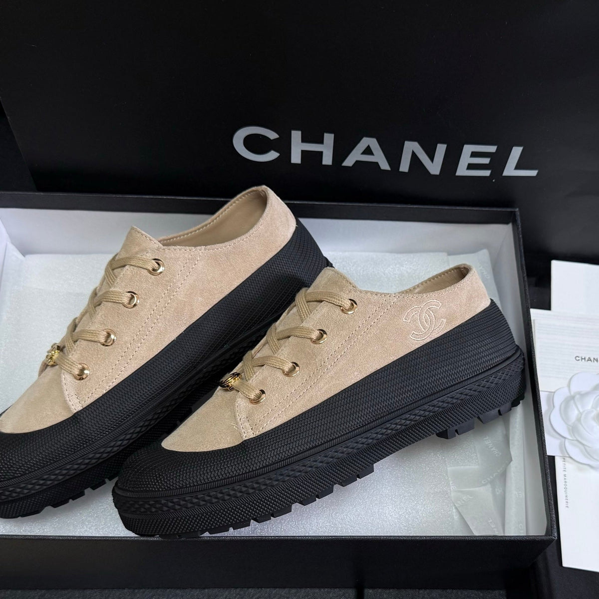 CC 26s Lace-Up Sneakers Beige Suede 164802