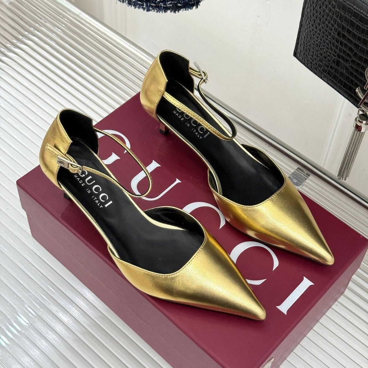 Gucci 26s High Heels 5.5cm Gold Lambskin