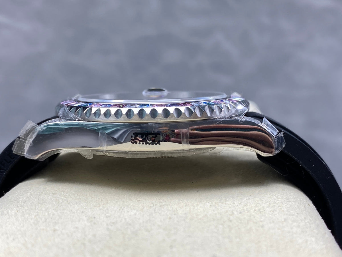 Rolex Yacht-Master 40mm White Gold Case Black Dial Rubber Strap