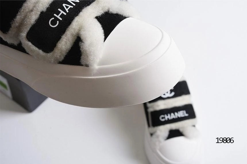 CC 26s Sneakers Black White Wool Suede