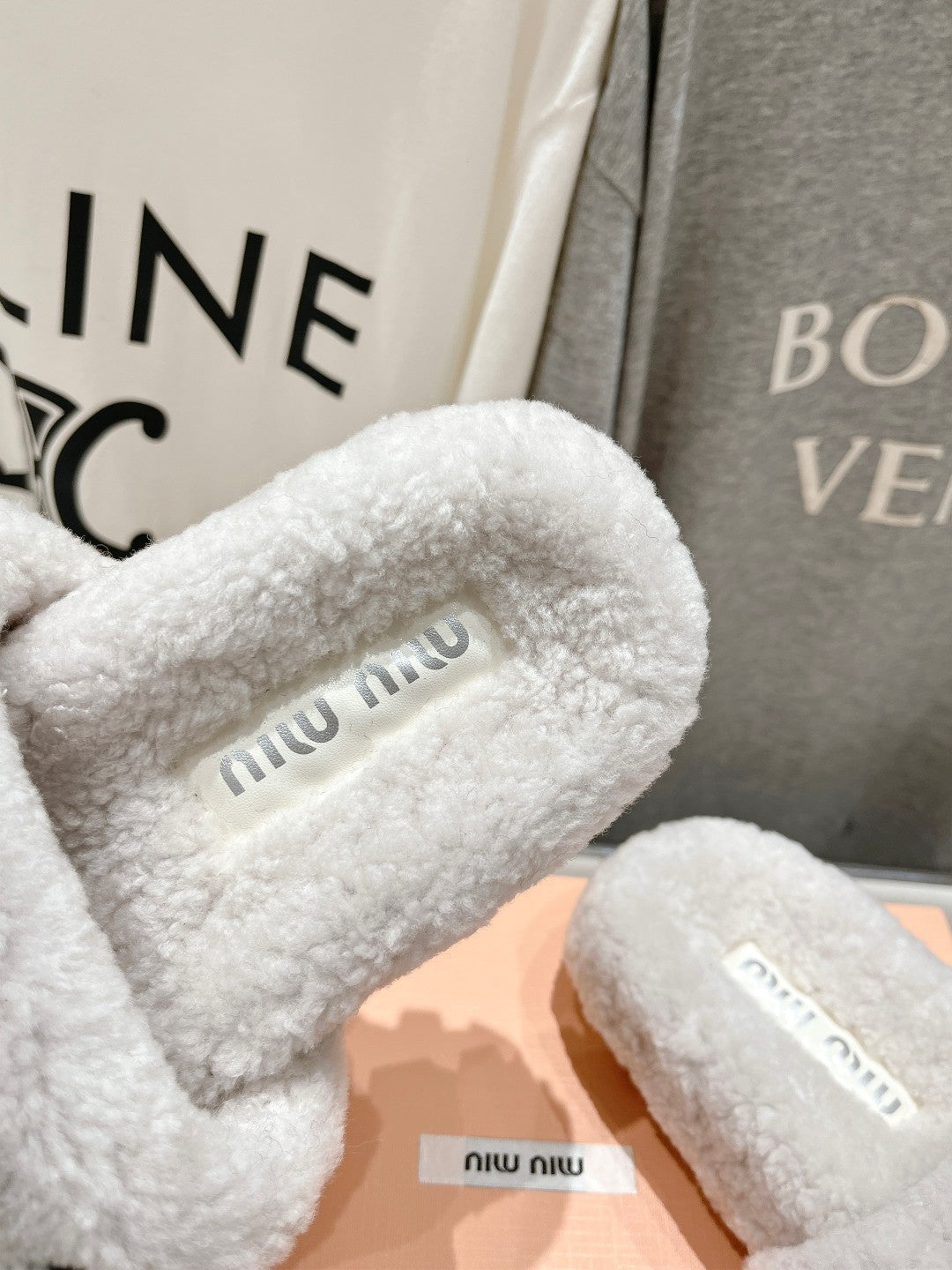 Miumiu 26s Sandals Cream White Shearling With Logo Lettering