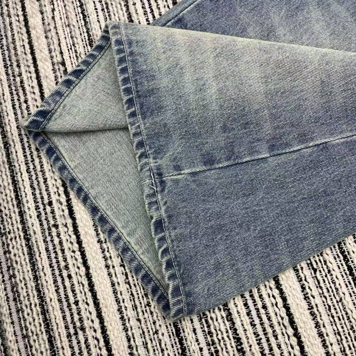 Chanel 26S Jeans 1420
