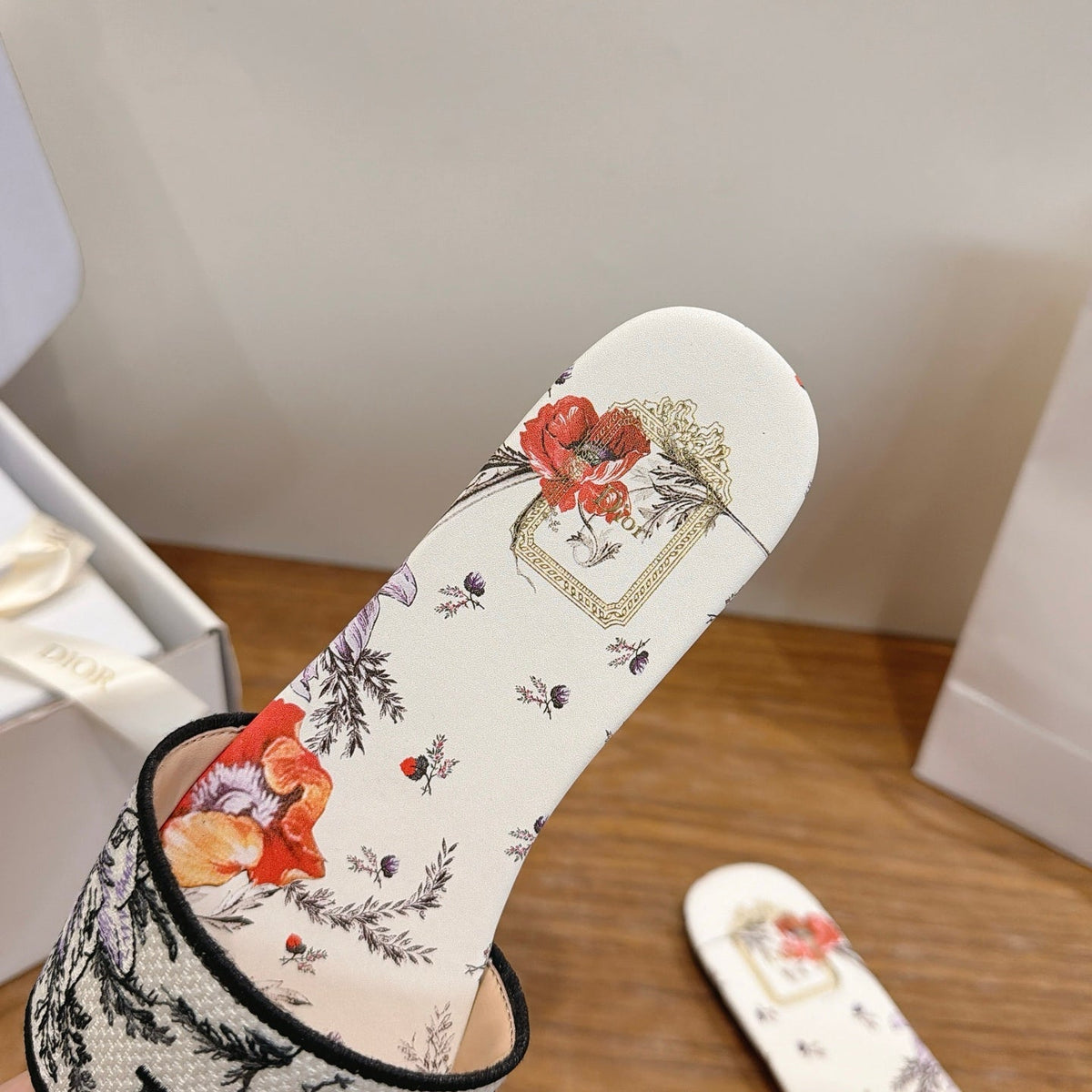 CD 26s Flat Slide Sandals Multicolor Embroidered Canvas 429185