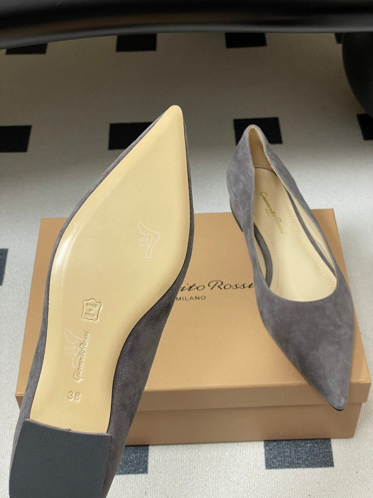 GR 26s Flats Grey Suede 164787