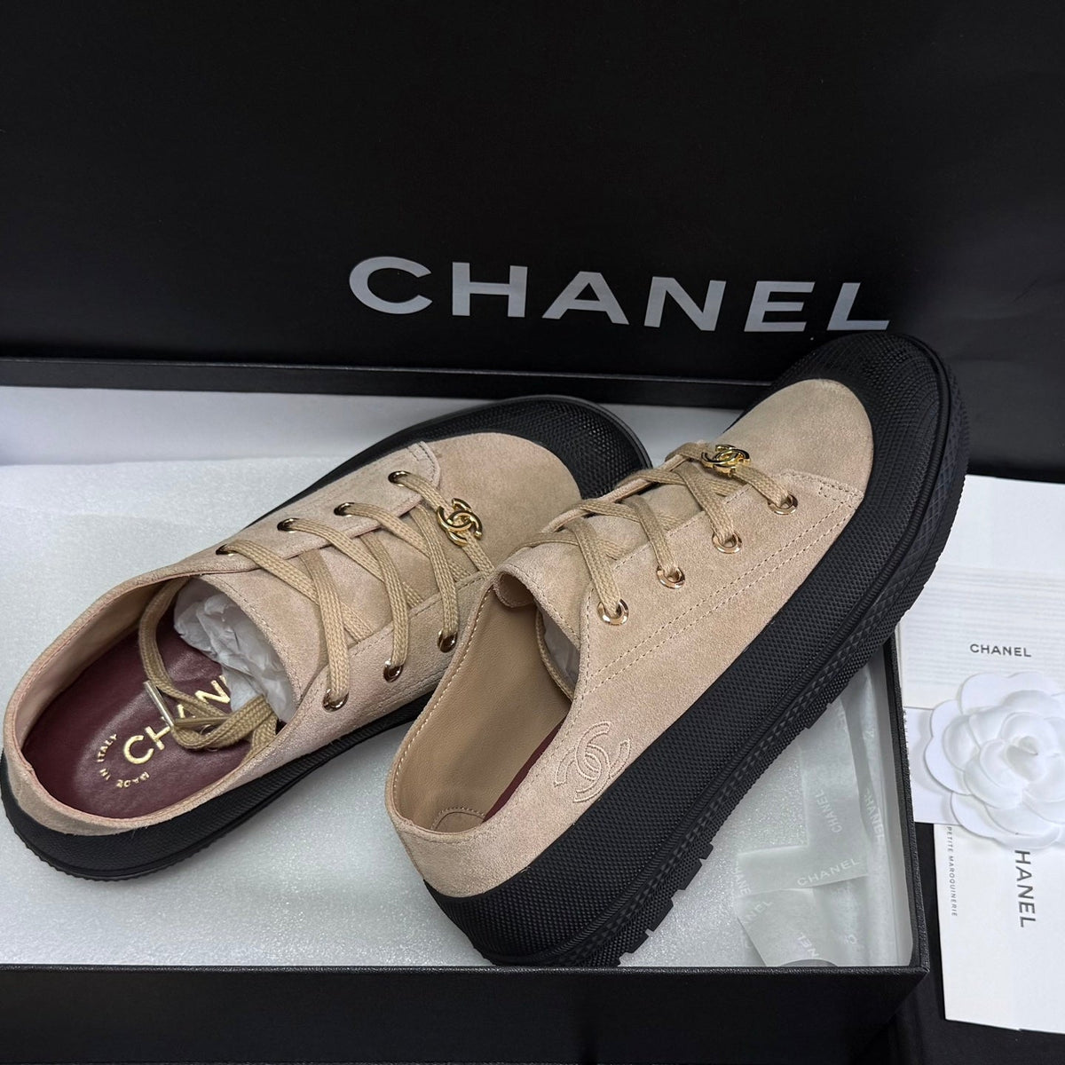 CC 26s Lace-Up Sneakers Beige Suede 164802