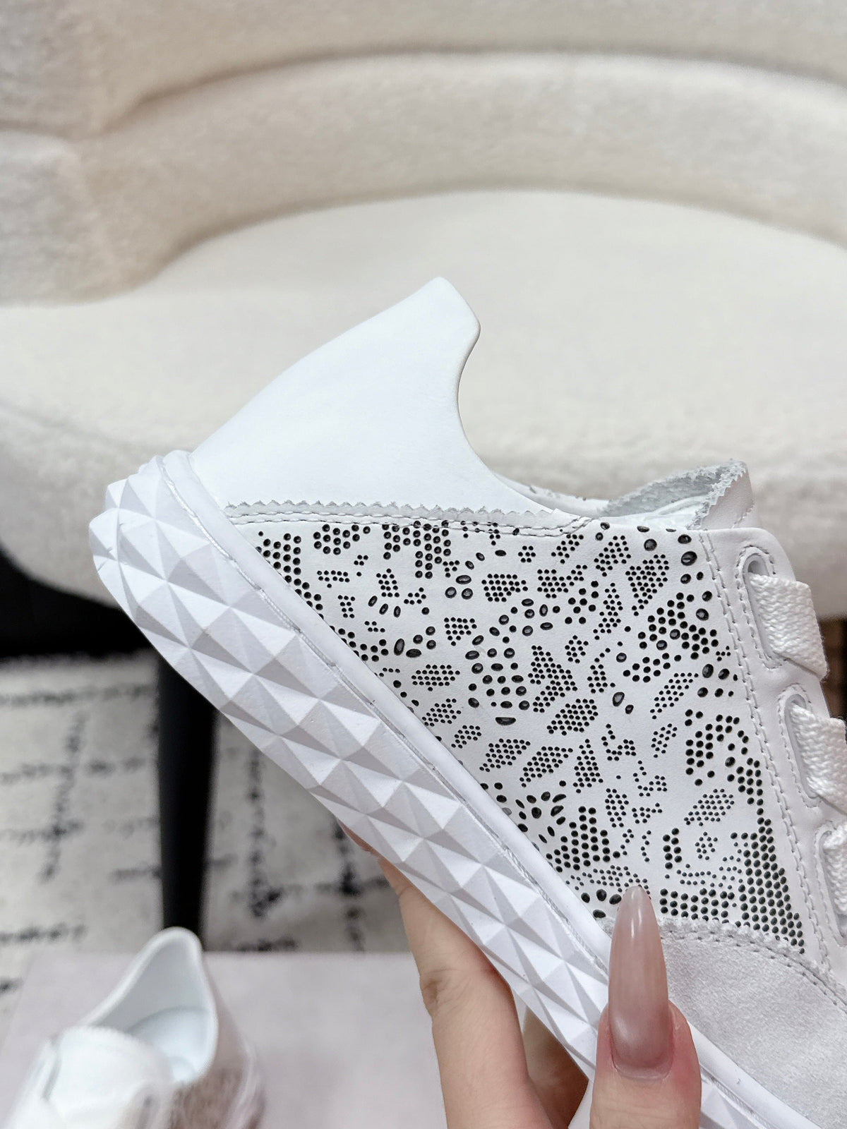 Jimmy Choo 26S Sneakers White Suede 528146