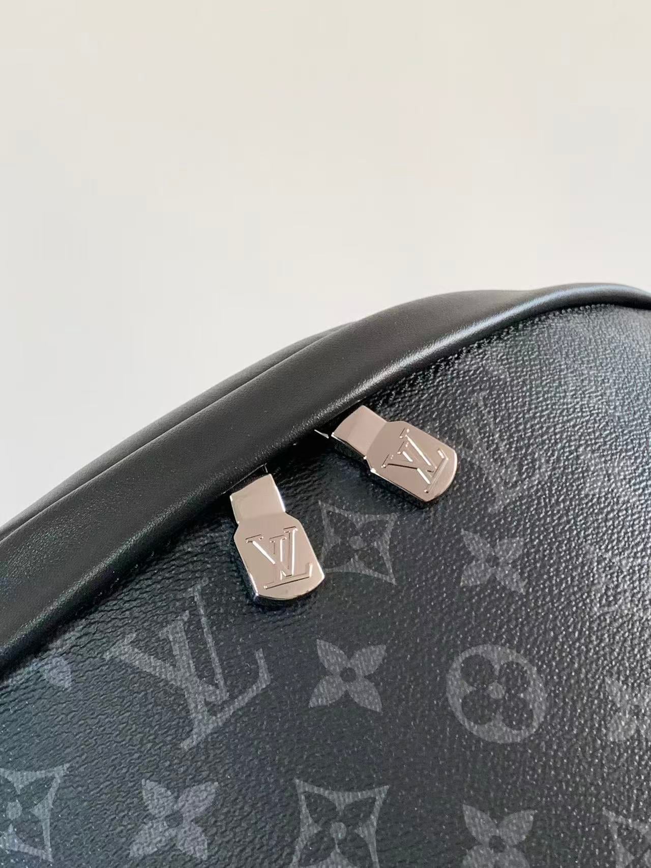 LV M44336 Discovery Bumbag Black Monogram Eclipse Canvas