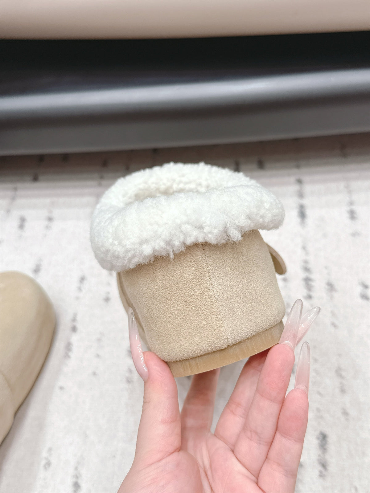 Chanel 2026 Round-toed Platform Mule Suede Wool 175862
