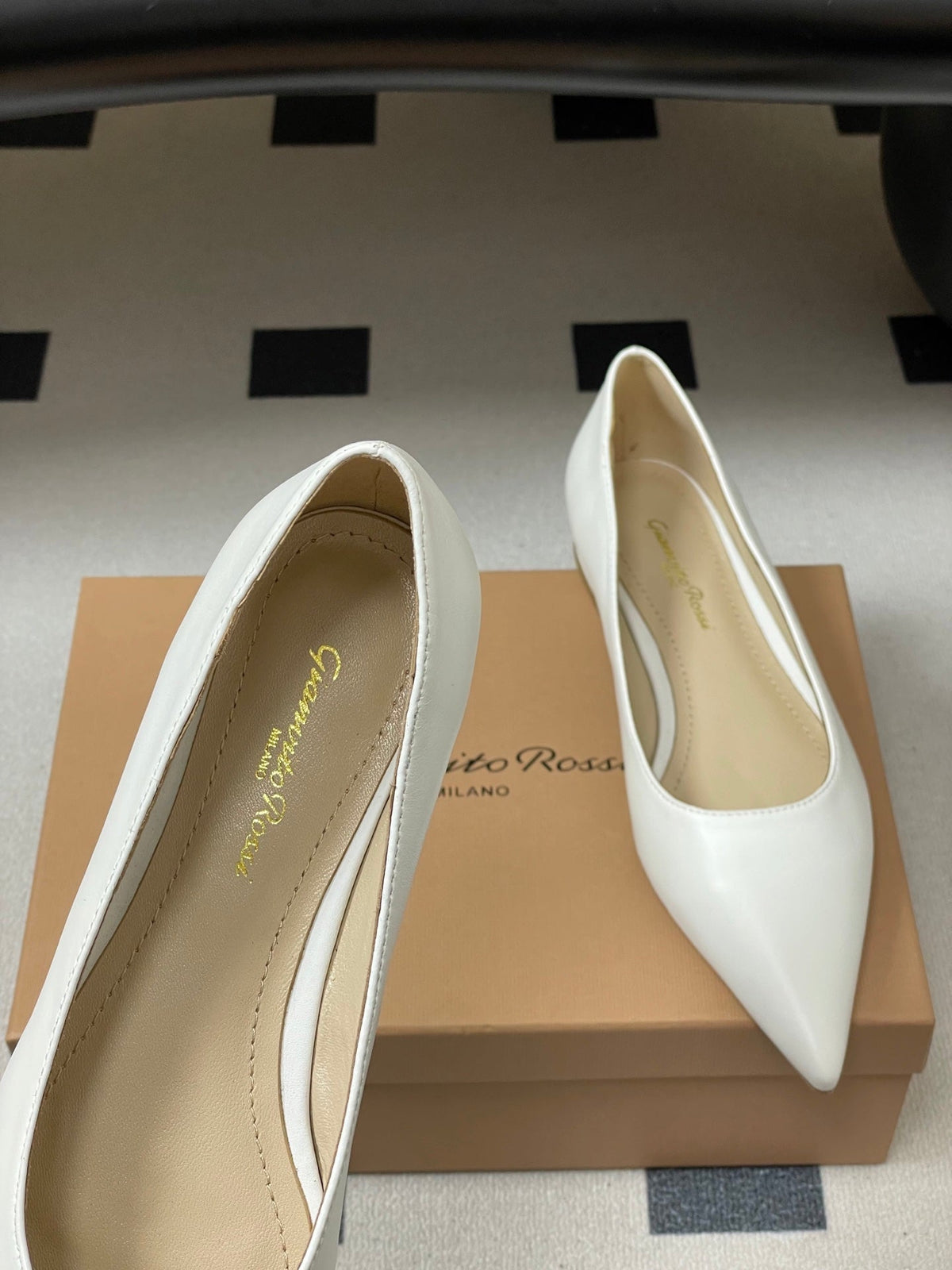 GR 26s Flats White Calfskin 164794
