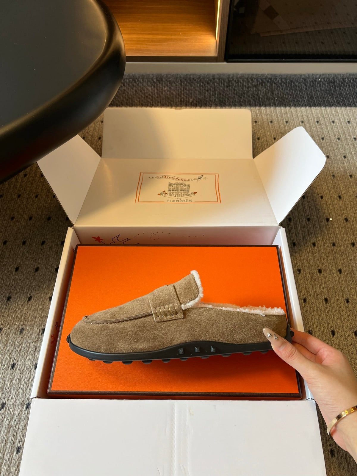 HM 26S Destin Mules Greyish Beige Suede