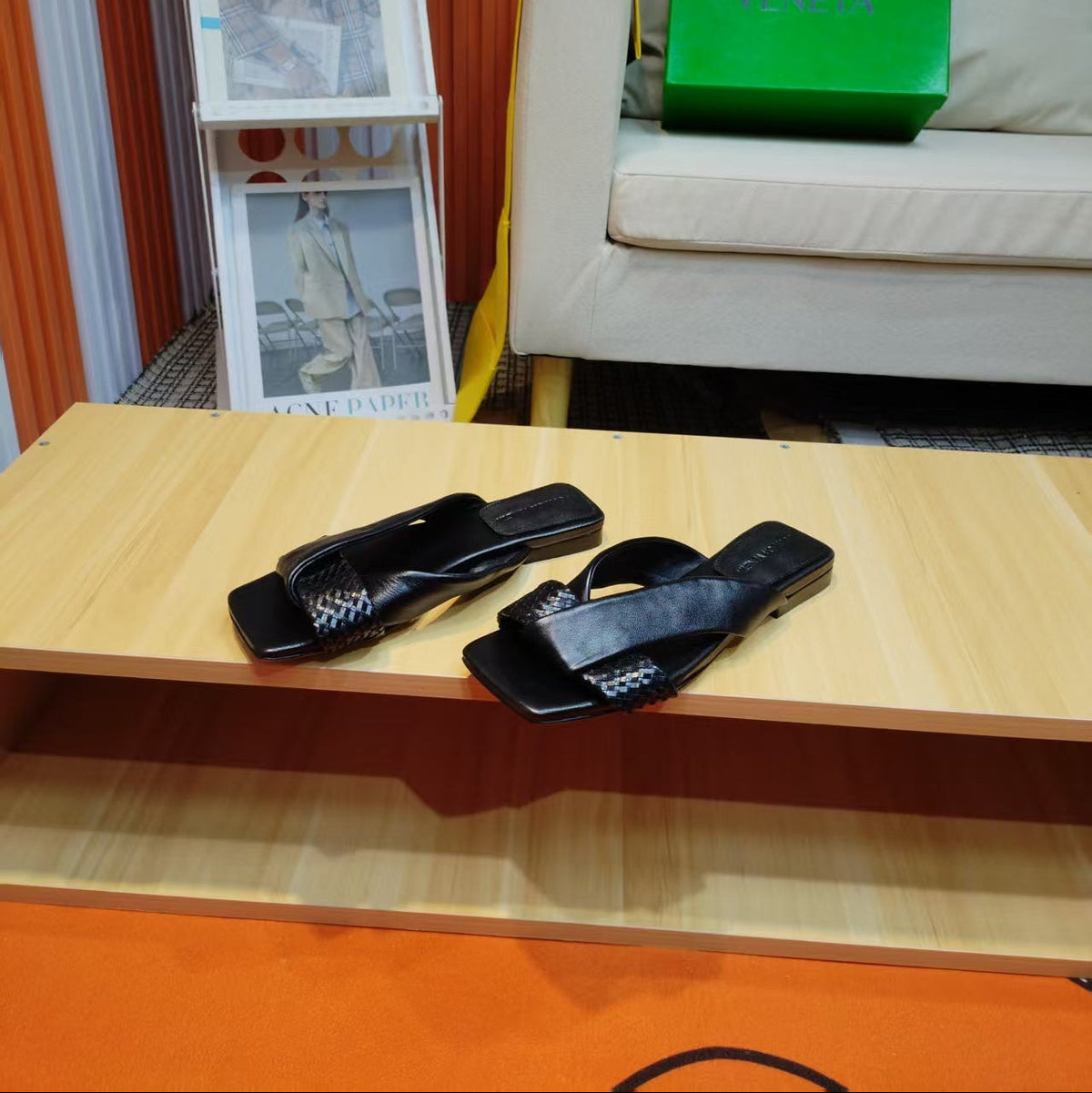 BV Riva Sandals Flat Woven Black Leather 139883