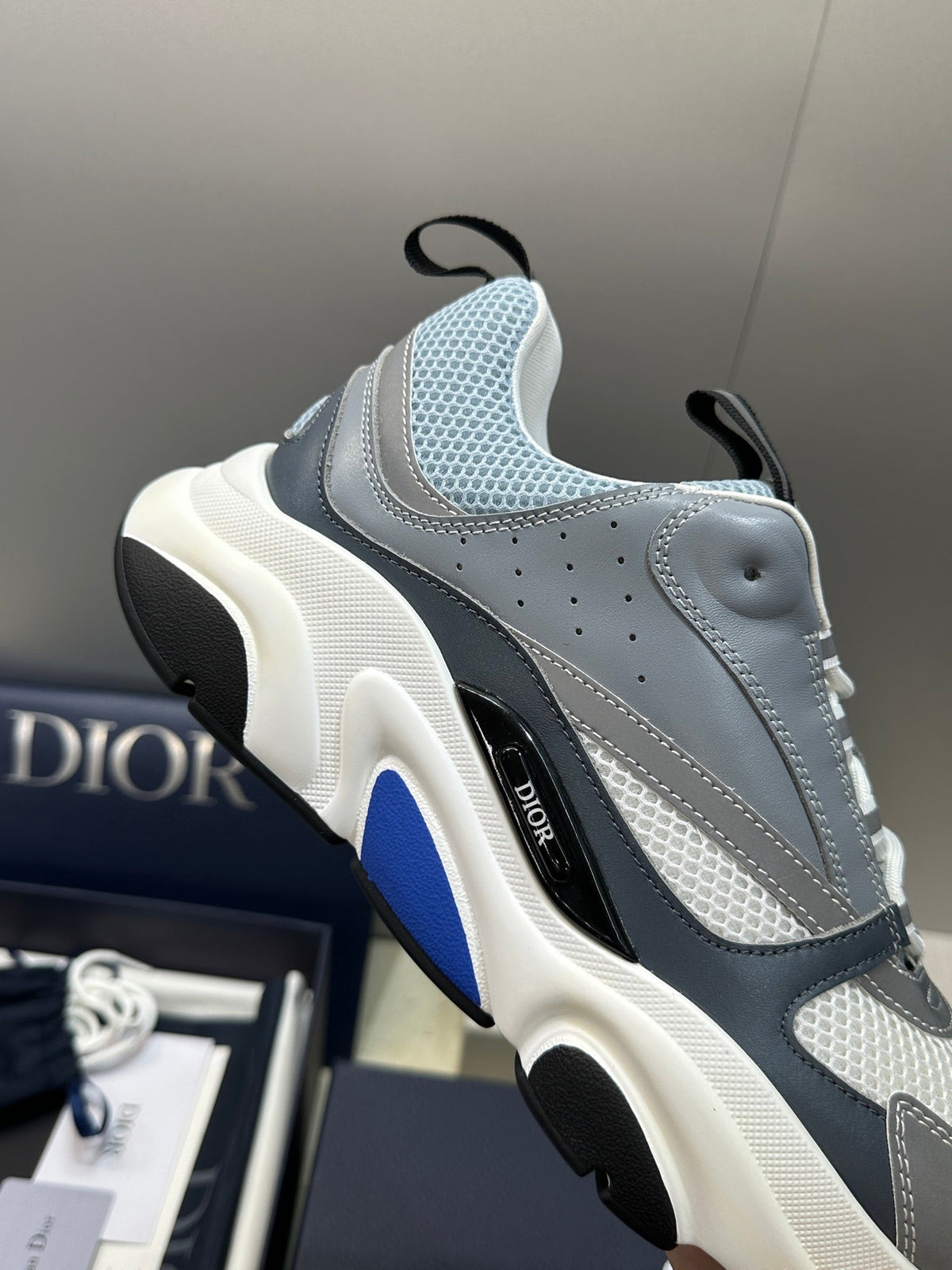 CD 26s Men B22 Sneakers Grey White Mesh Blue Trim 410295