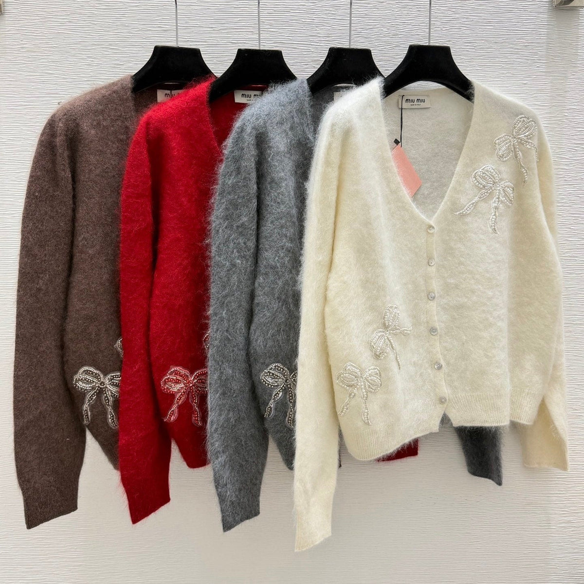 Miu 26FW Fuzzy V-Neck Cardigan Bow Embellishments White Buttons Wool 313332