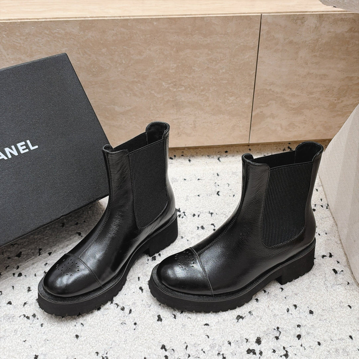 CC Dr. Martens-Style Chelsea Ankle Boots Leather 180275