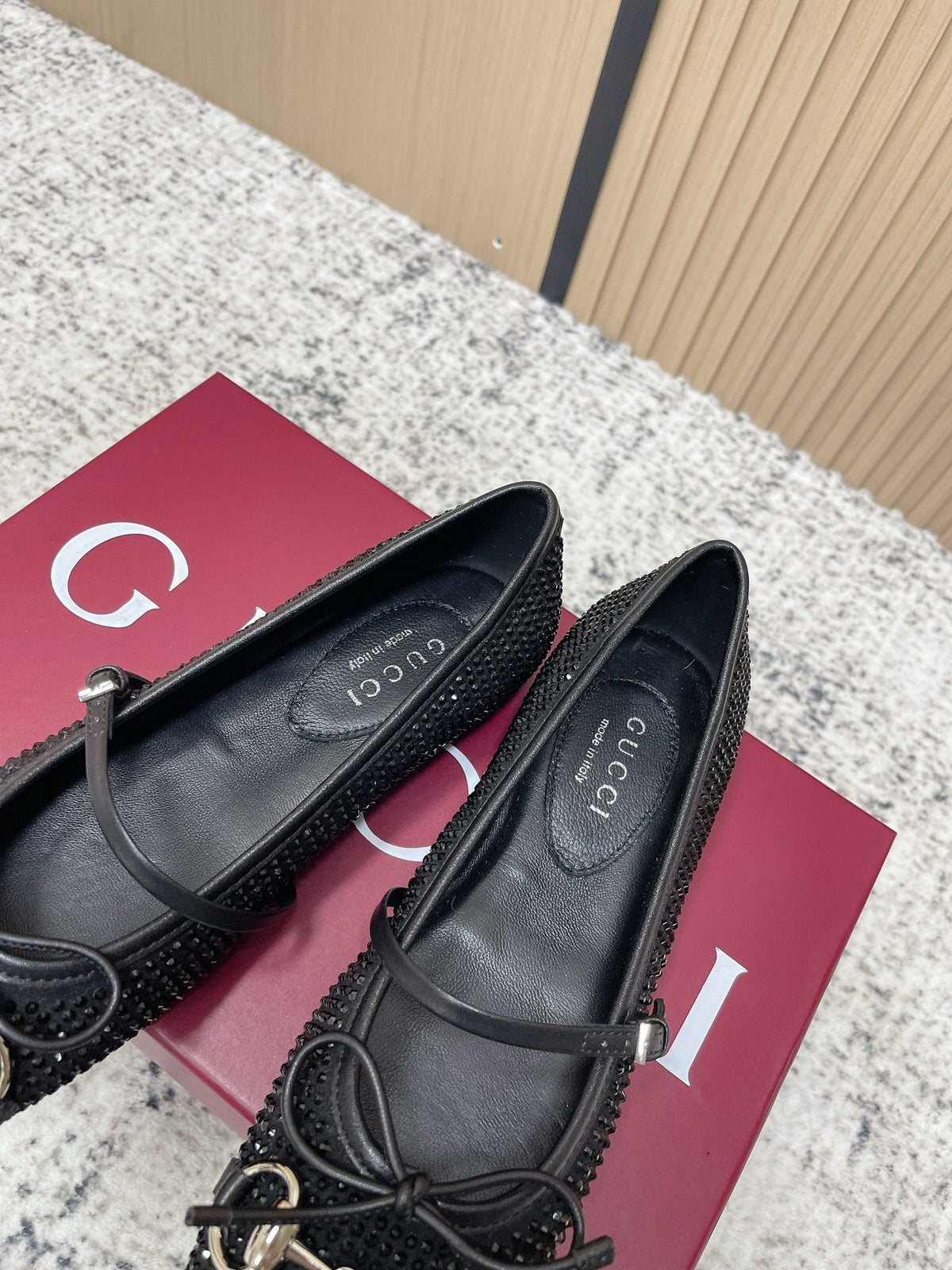 Gucci 26S Ballet Flats In Black Suede With Crystals