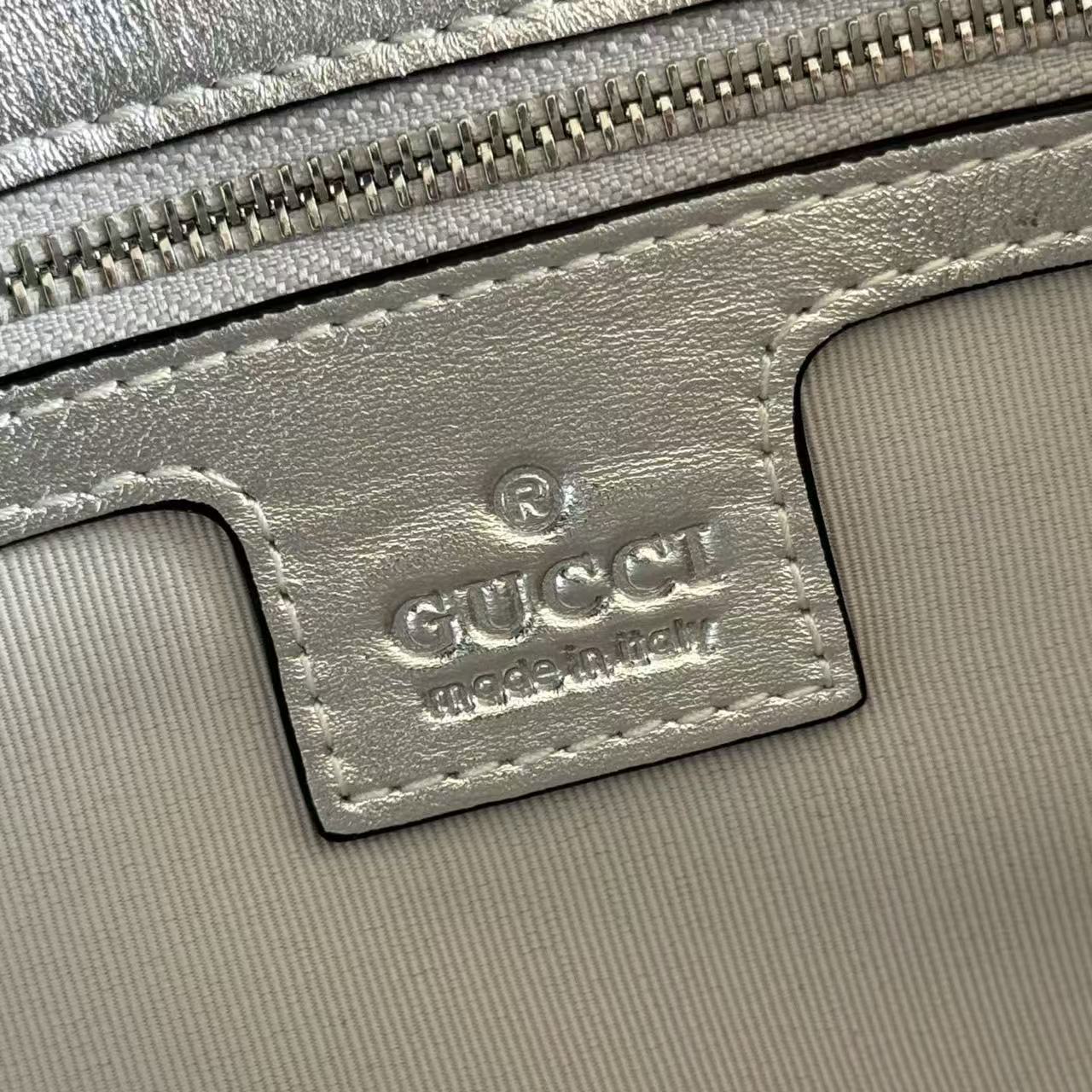 GG Marmont Small Shoulder Bag Metallic Silver Leather