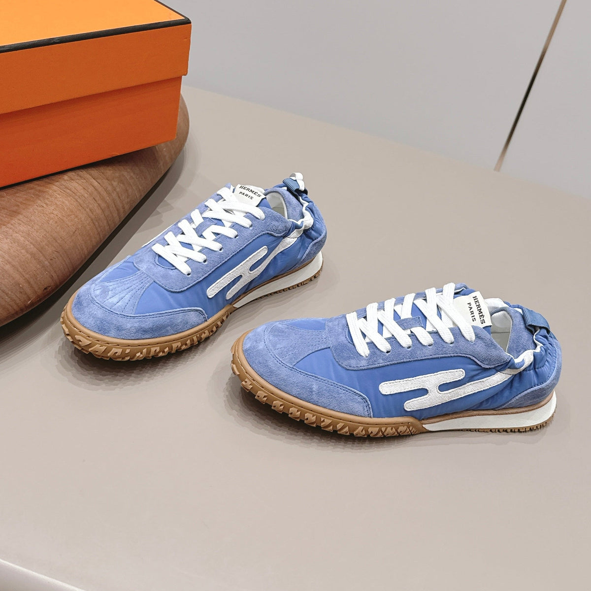 HM 26S Bouncing Sneakers Blue Nylon Suede