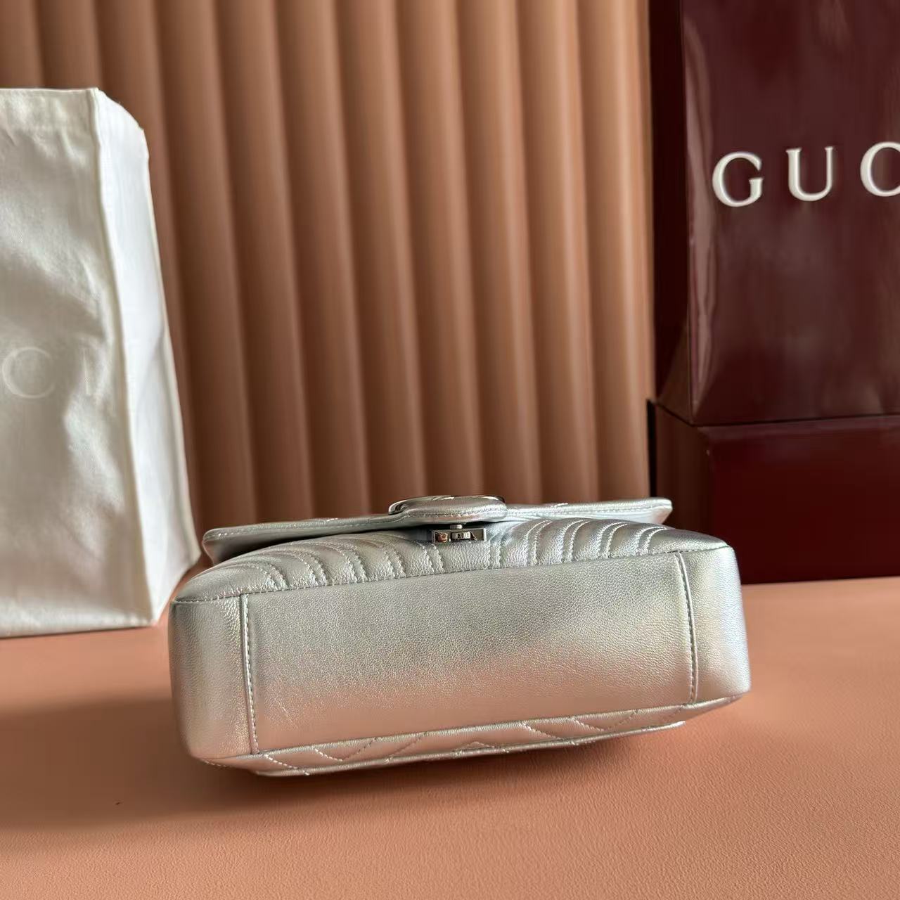 GG Marmont Small Shoulder Bag Metallic Silver Leather