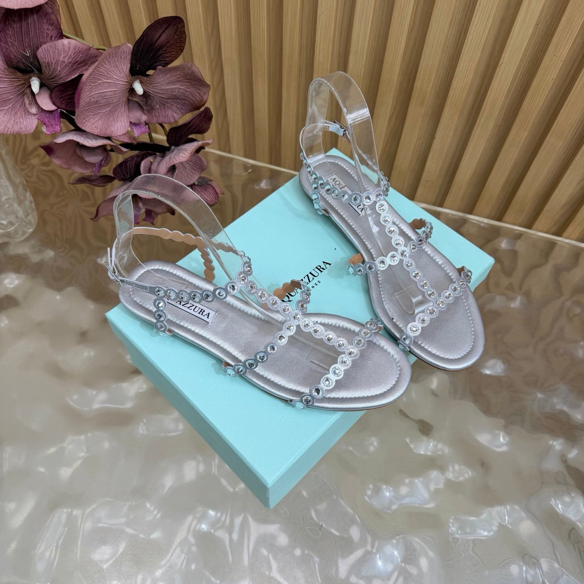 Aquazzura 26s Flat Sandals Silver Calfskin Crystal Embellished 625184