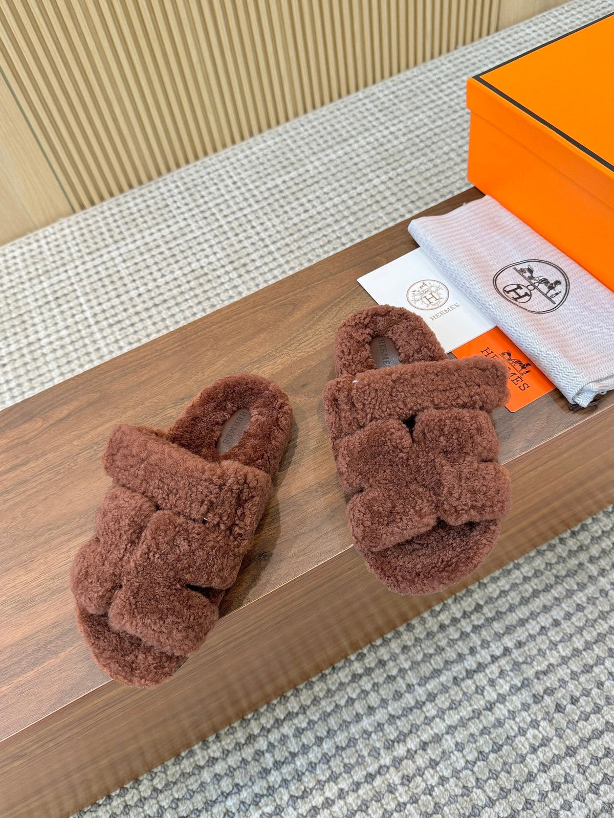 HM 26s Chypre Sandals Moka Shearling 175169