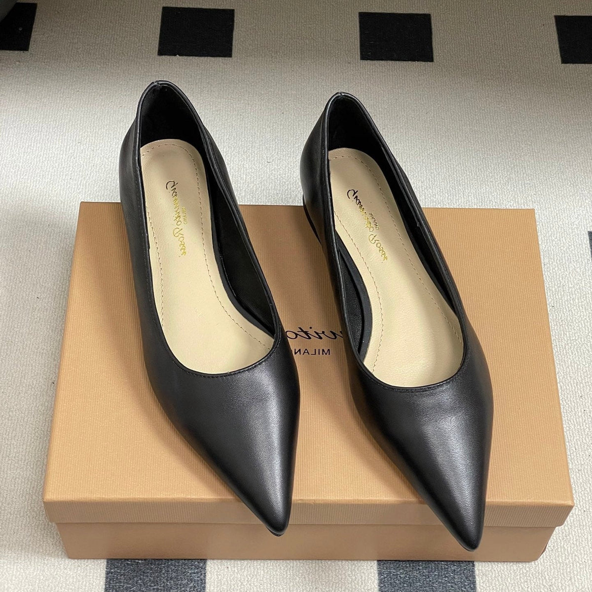 GR 26s Flats Black Calfskin 164797