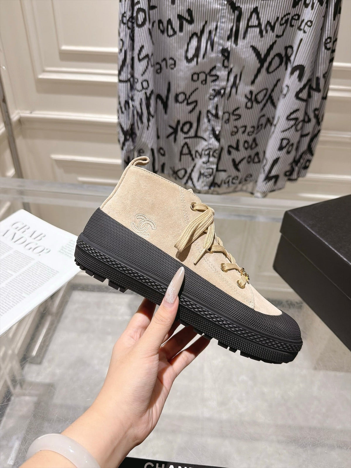 CC 26s Lace-Up High-Top Sneakers Beige Suede 164805