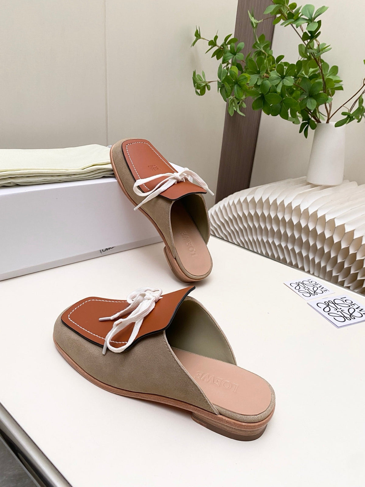 LW 26s Flat Mules In Brown Khaki Calfskin And Suede