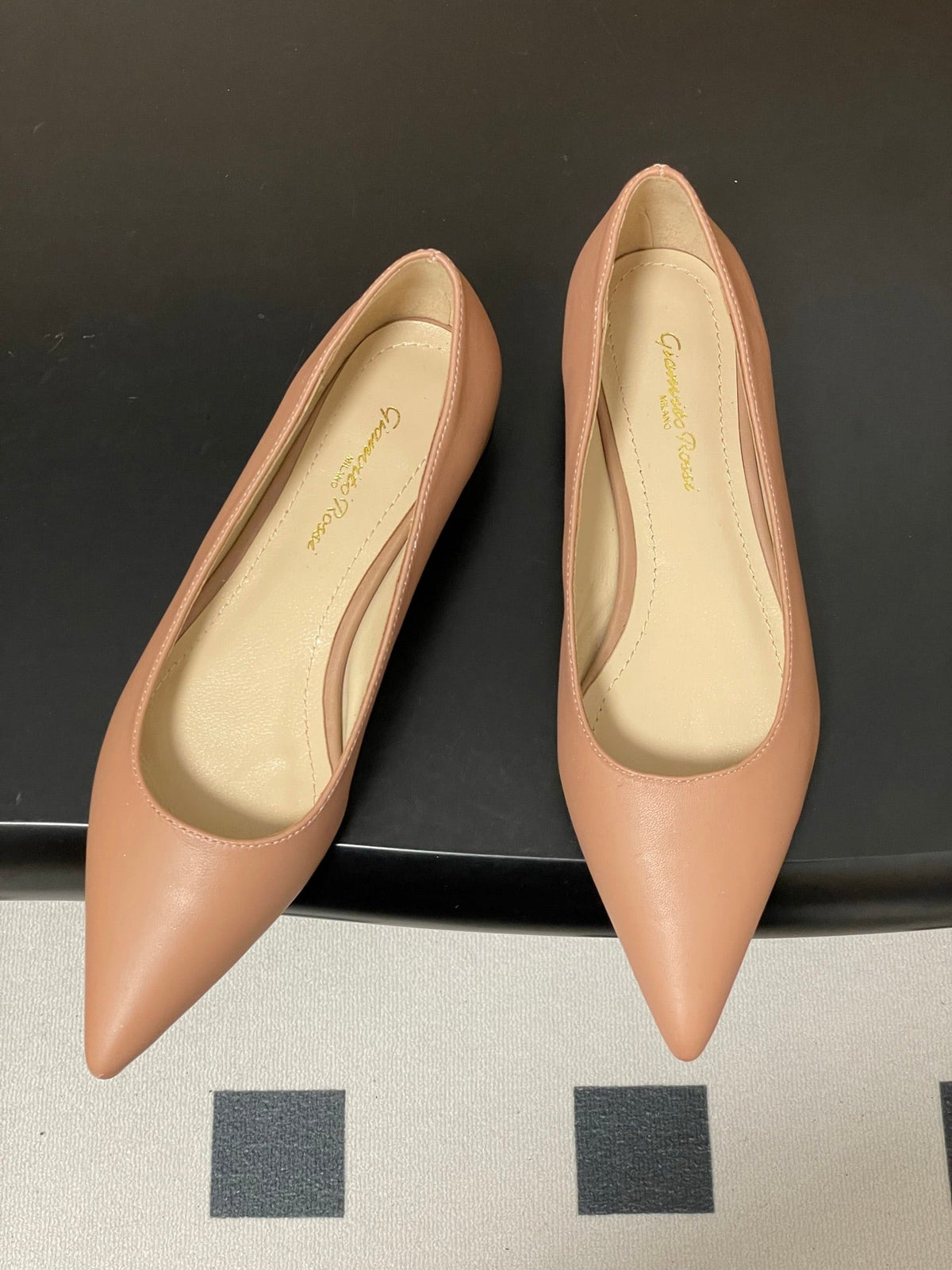 GR 26s Flats Nude Calfskin 164795
