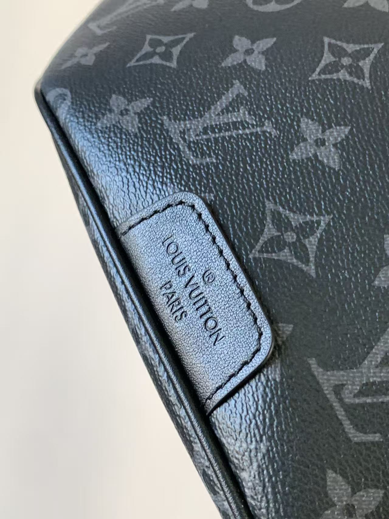 LV M44336 Discovery Bumbag Black Monogram Eclipse Canvas