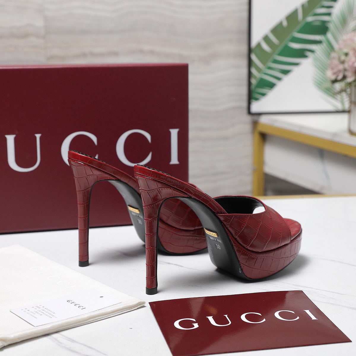 Gucci 26s Heeled Slide Sandals 12cm Dark Red Crocodile Embossed Patent Calfskin