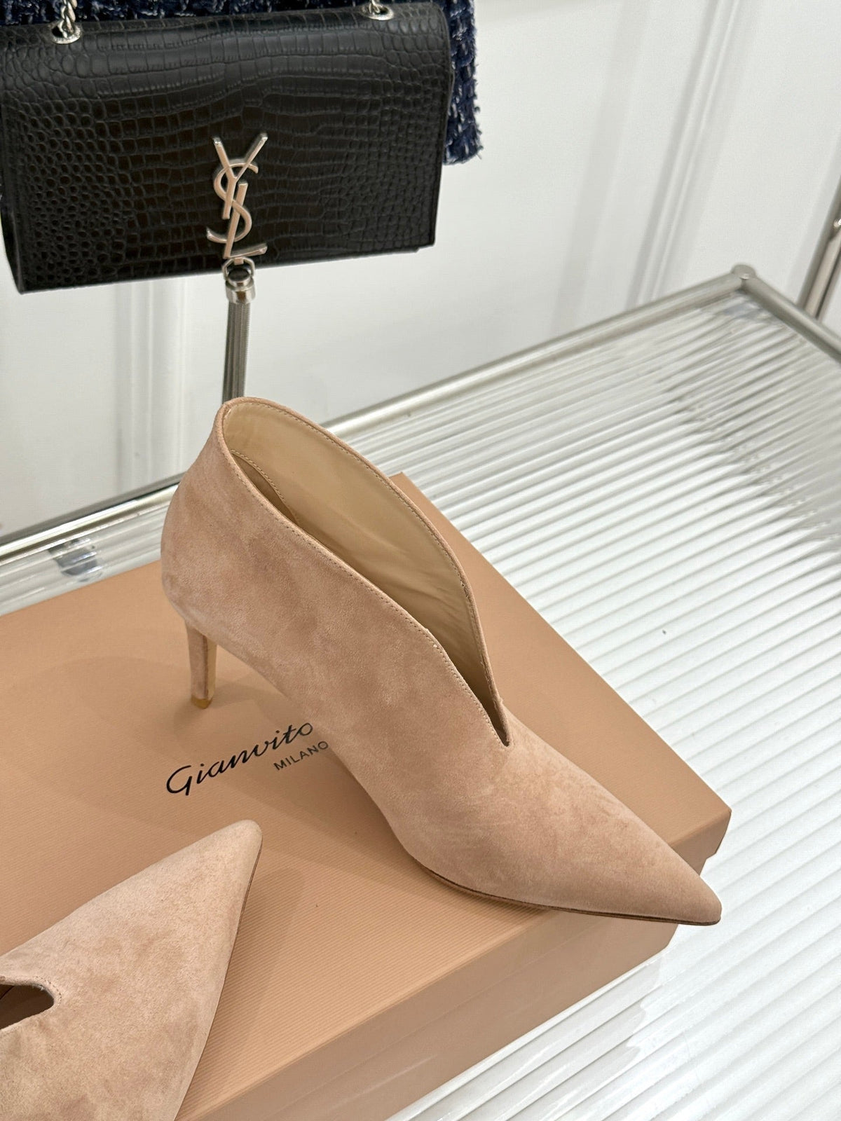 GR 26s Vania Pumps 9cm Praline Suede 175087