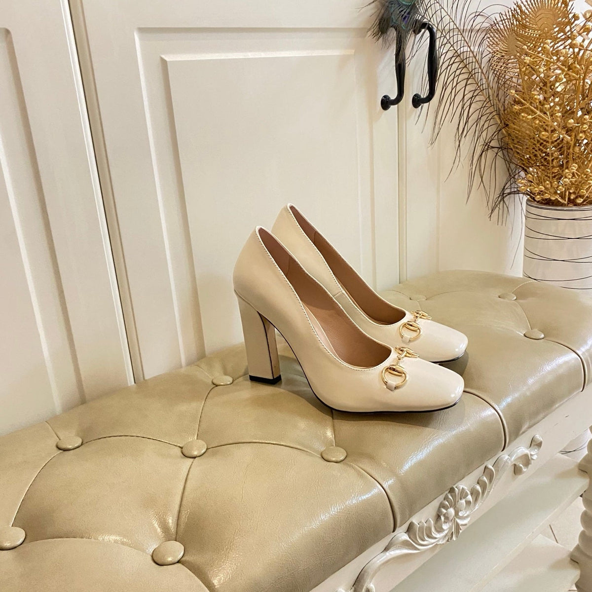 Gucci 26s Horsebit Mid-Heel Pumps 10cm Cream White Calfskin