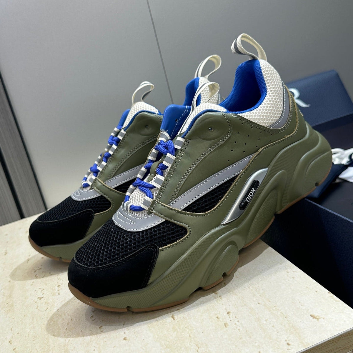 CD 26s Men B22 Sneakers Khaki Green Black Mesh Royal Blue Lining 529184