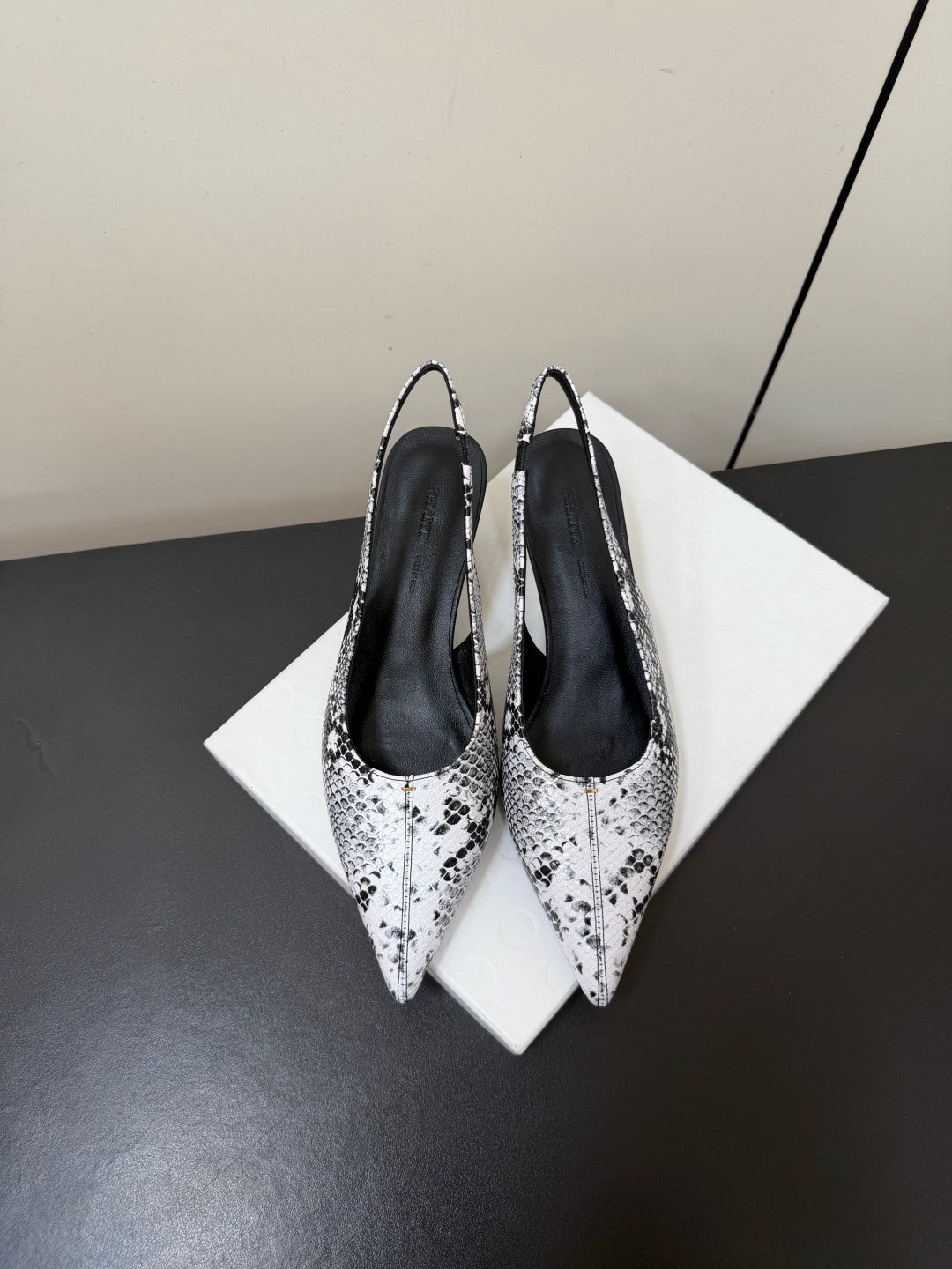 Khaite 26s Mercere Slingbacks 5cm Python Leather 909457