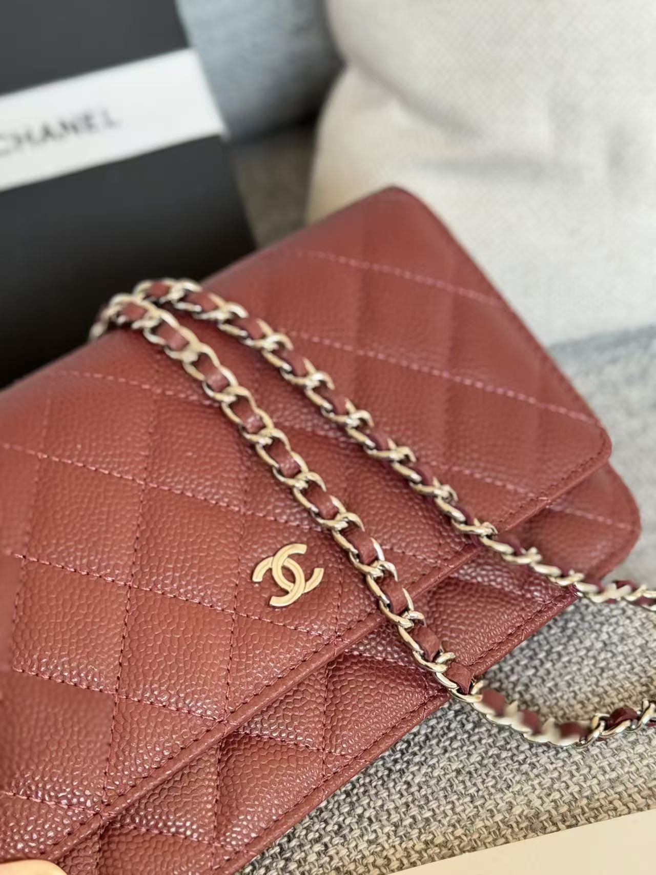 CC Classic WOC 19cm Burgundy Caviar Leather