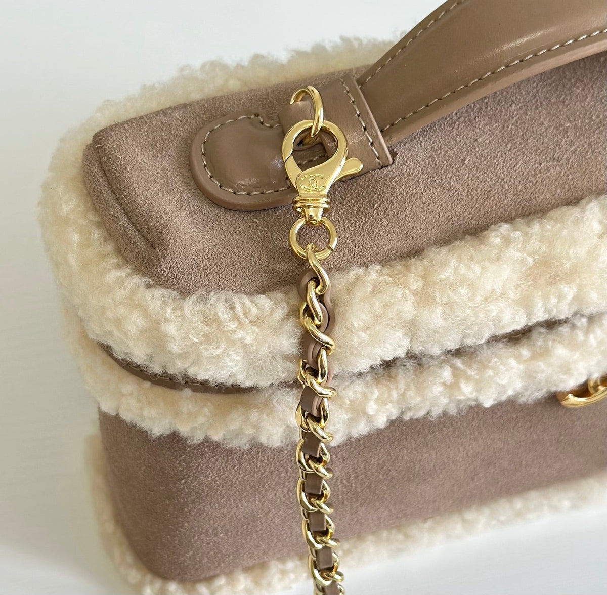 Chanel 2026 Top Handle Long Vanity Case Bag 23cm Suede Leather