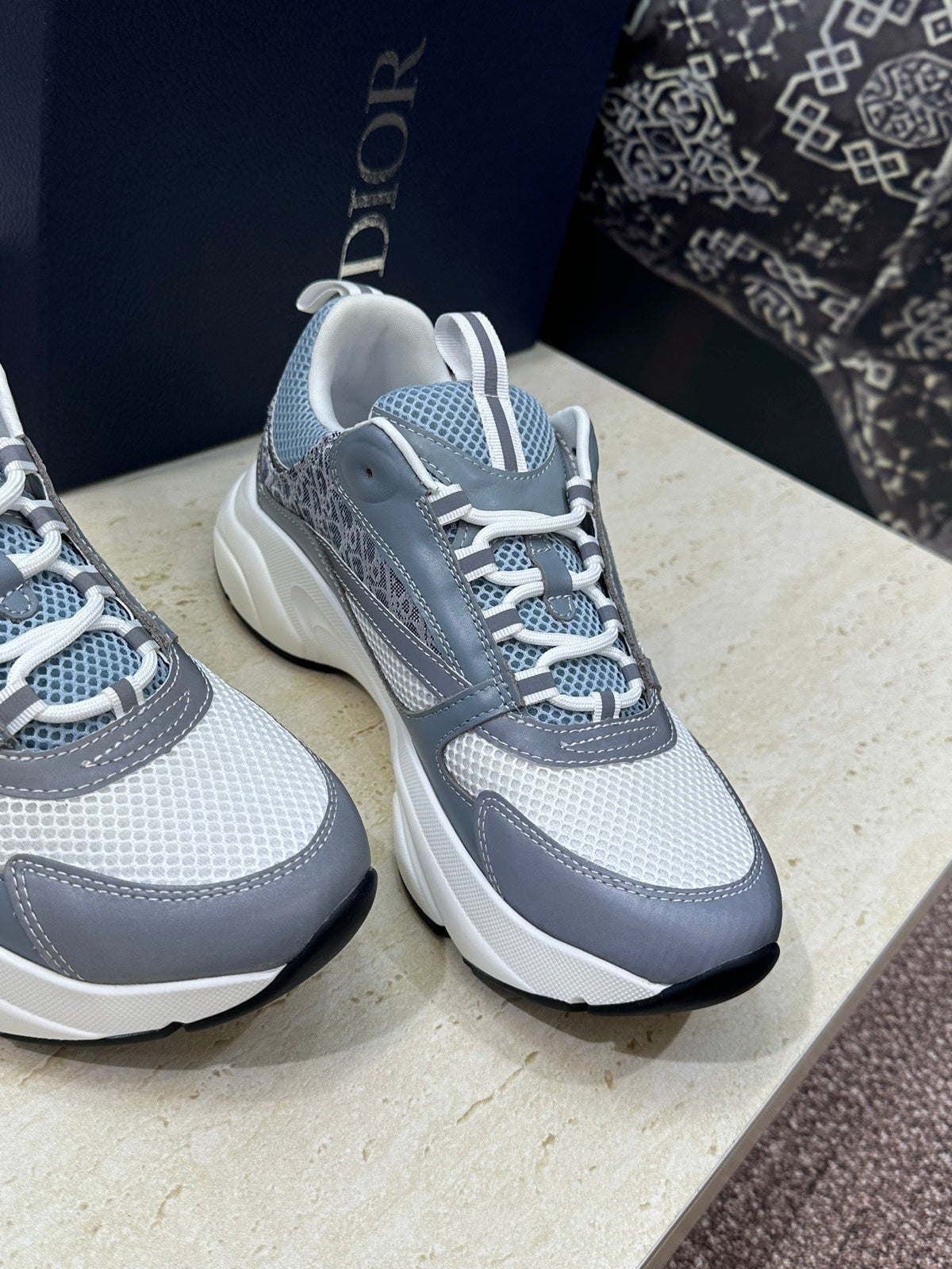 CD 26s Men B22 Sneakers Grey Light Blue Oblique Jacquard Canvas 491052