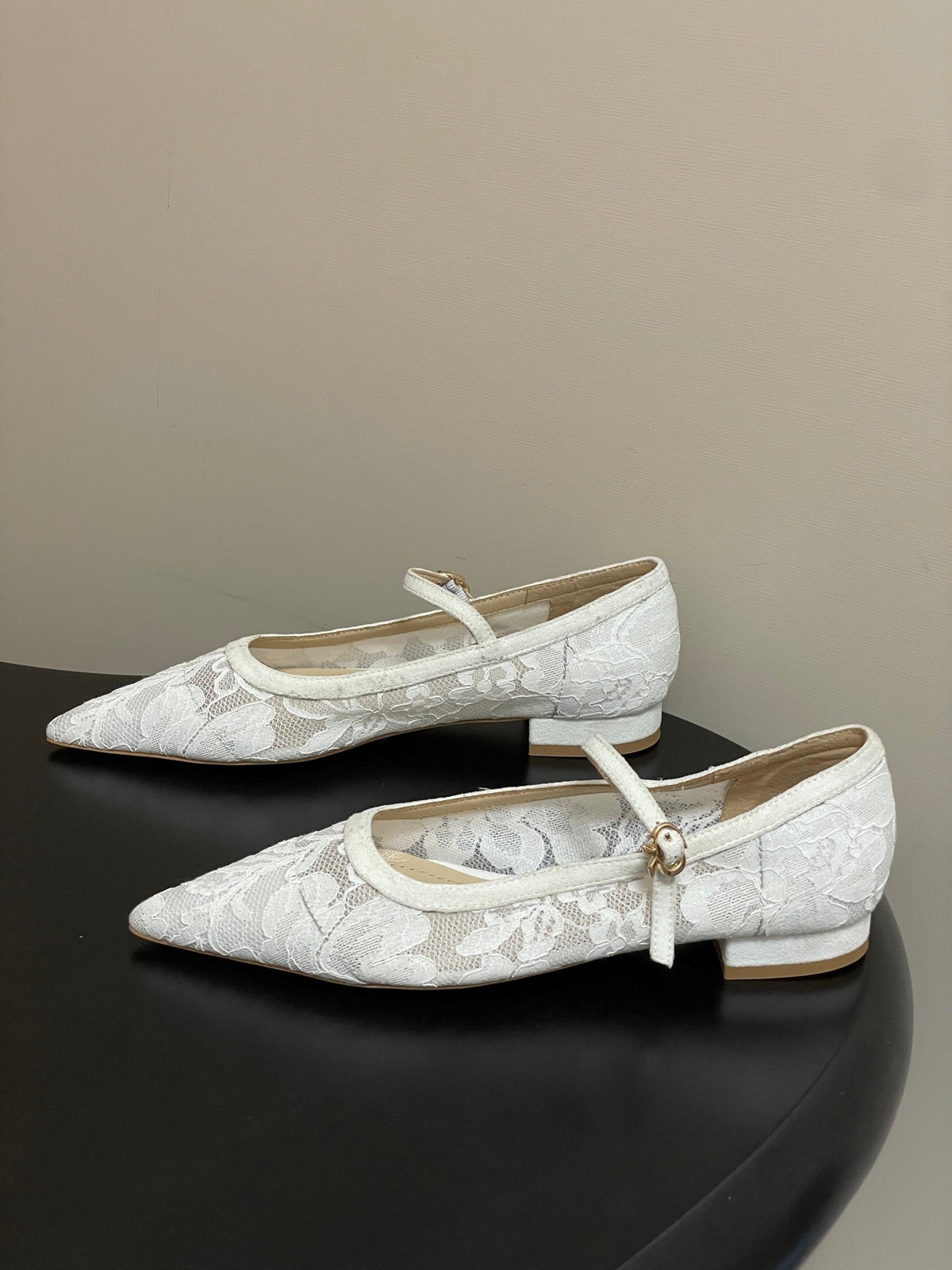 GR 26s Mary Jane White Lace 164801