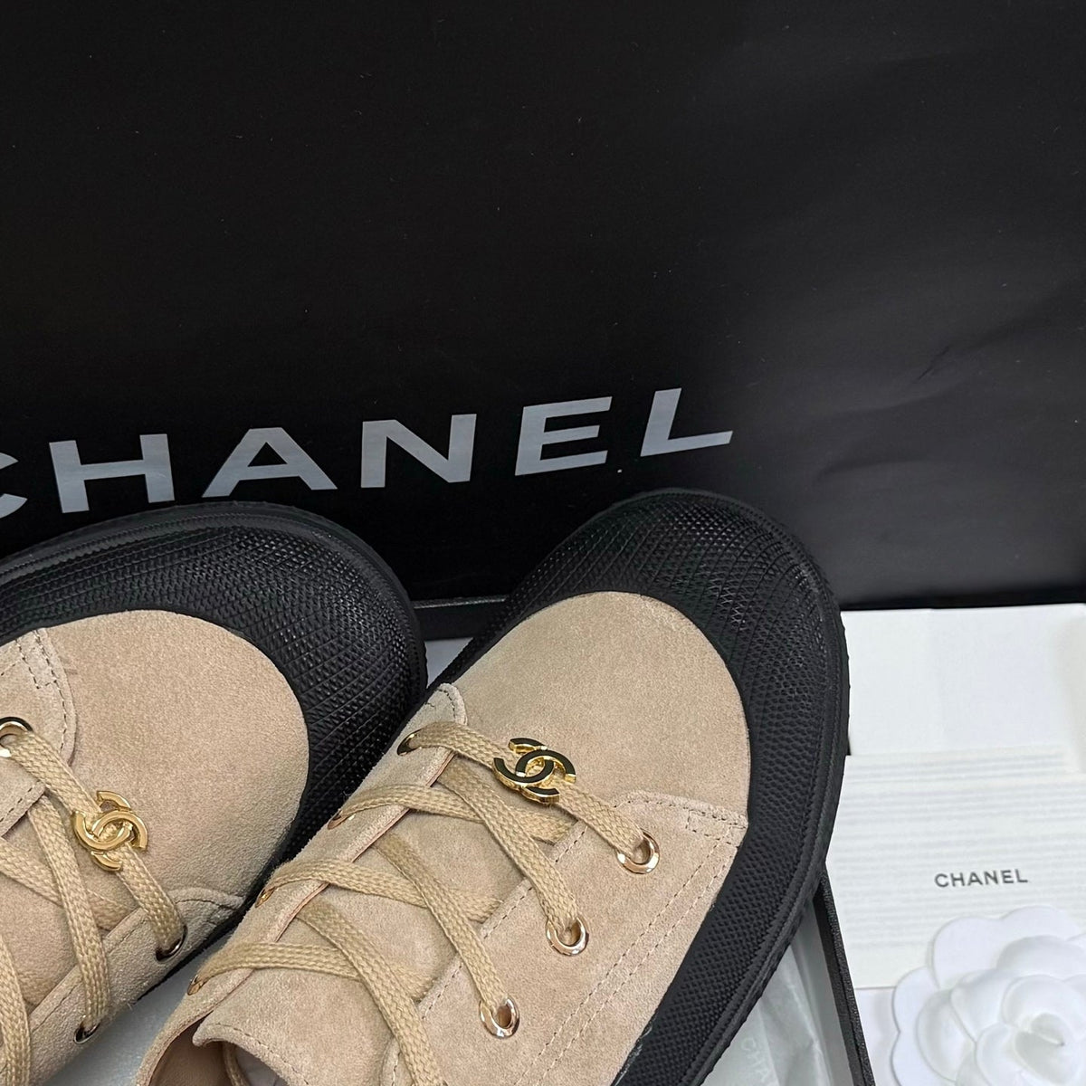 CC 26s Lace-Up Sneakers Beige Suede 164802