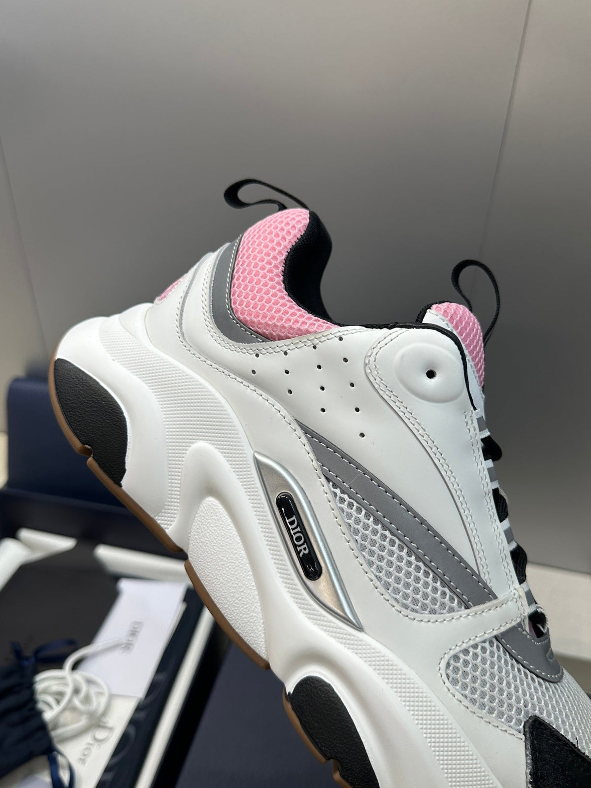 CD 26s Men B22 Sneakers White Black Pink Mesh 284105
