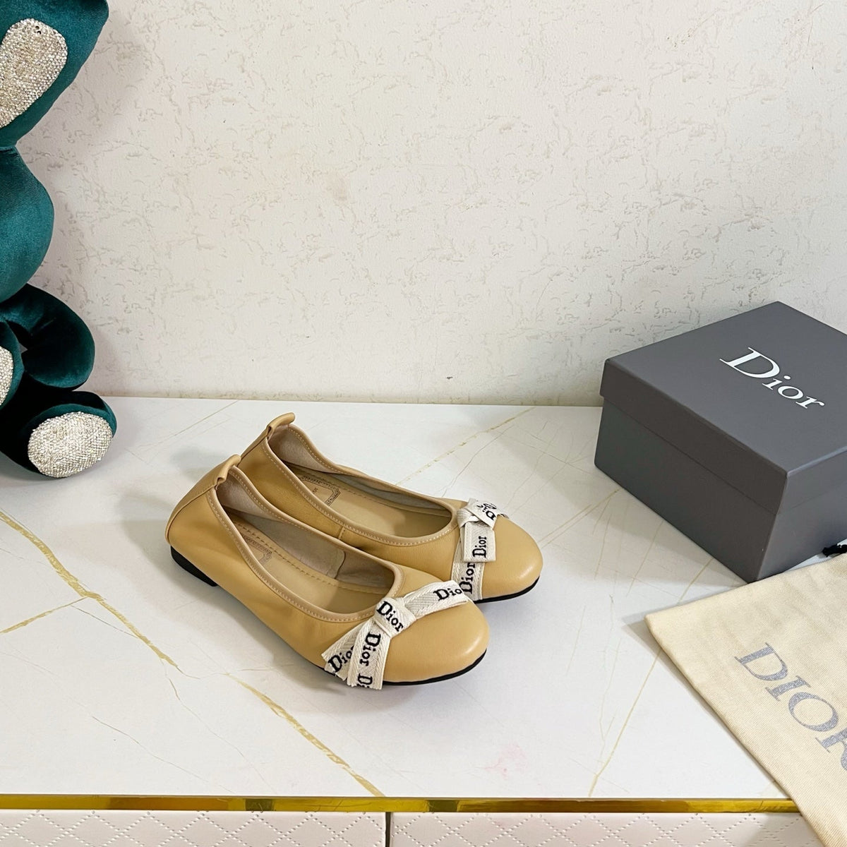 Dior 26s Bow Ballet Flats Beige Calfskin