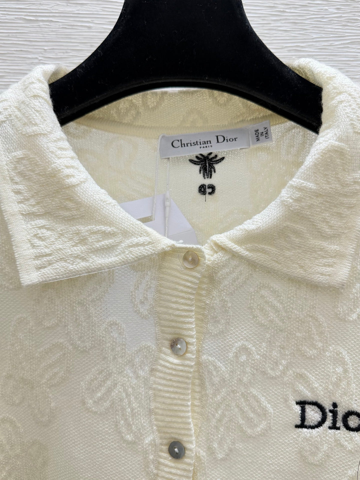 CD 26FW Collared Knit Cardigan Button-Front Embroidered Logo Cream Wool 313337