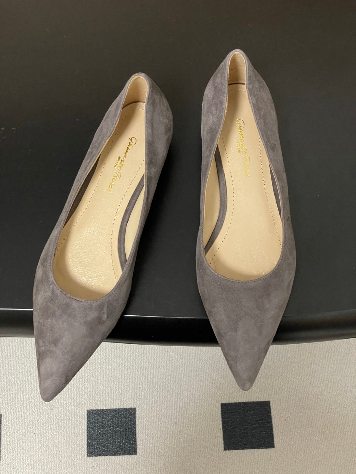 GR 26s Flats Grey Suede 164787