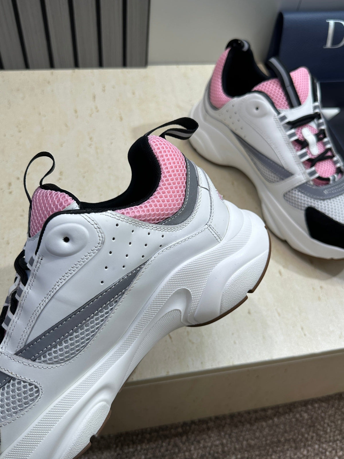 CD 26s Men B22 Sneakers White Black Pink Mesh 284105
