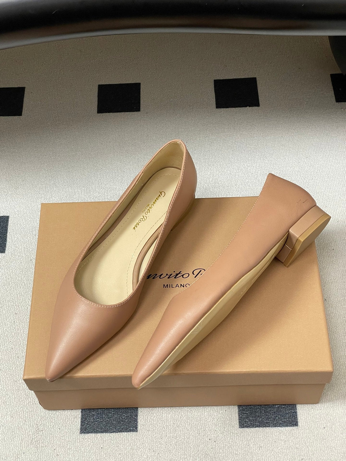 GR 26s Flats Nude Calfskin 164795