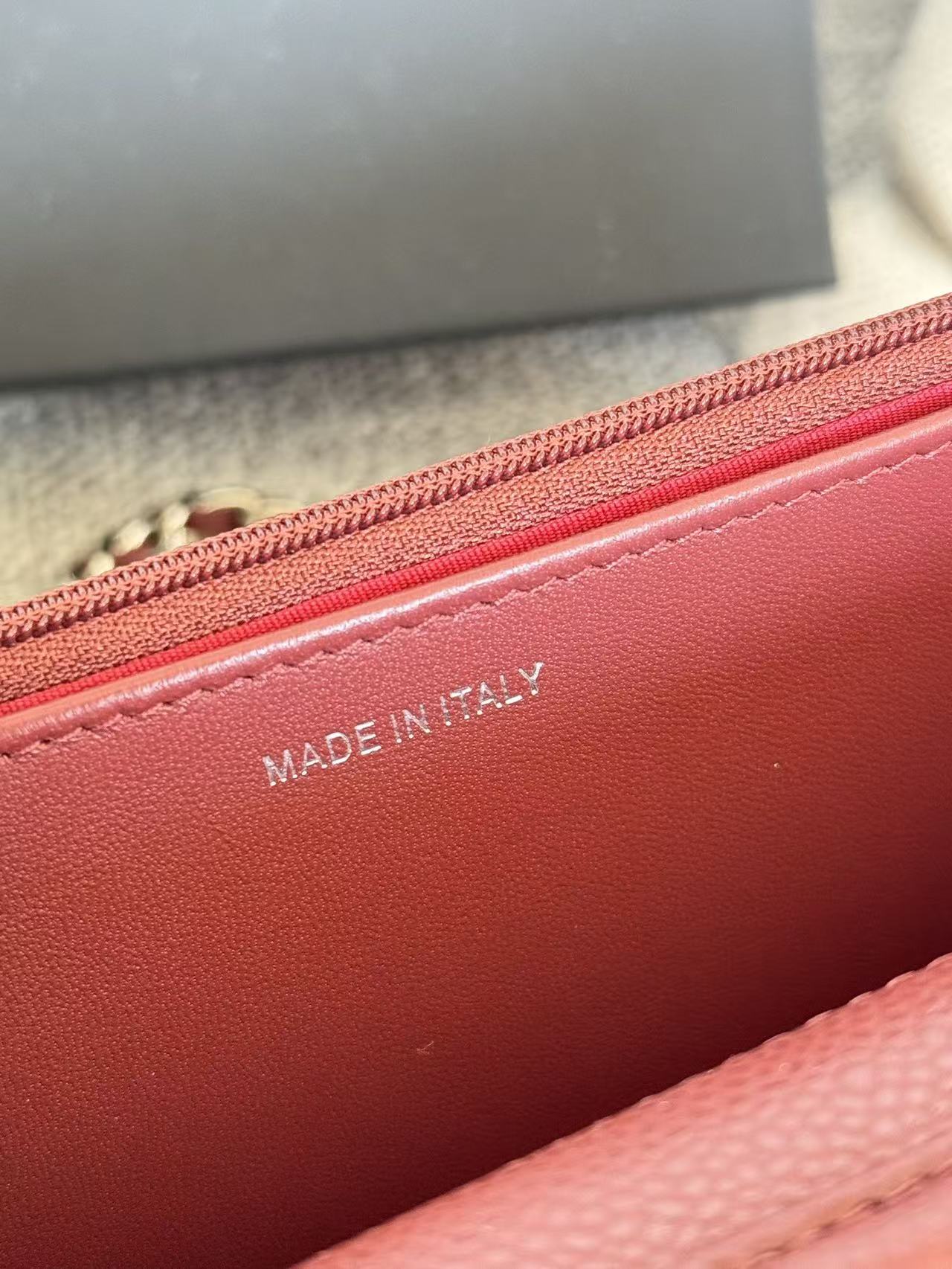 CC Classic WOC 19cm Burgundy Caviar Leather