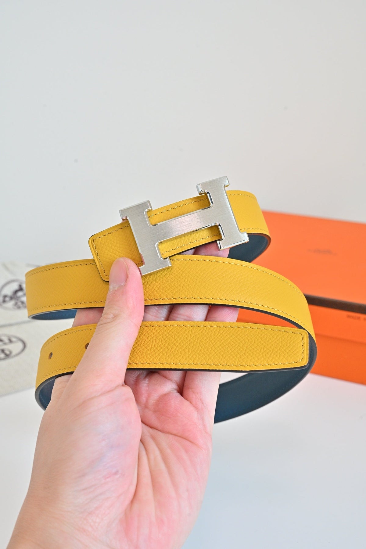HM 26W Belt 24mm Double-Sided Calfskin 218255